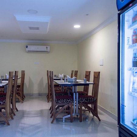 Oyo 10630 Hotel Nano Turf มทุราย ภายนอก รูปภาพ